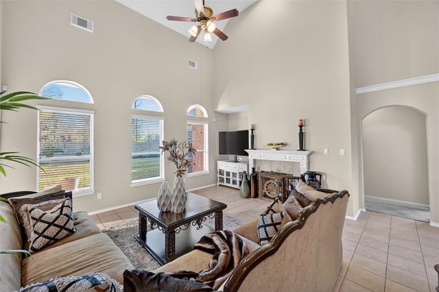 8502 Beacon Bend Lane, Pearland, TX 77584