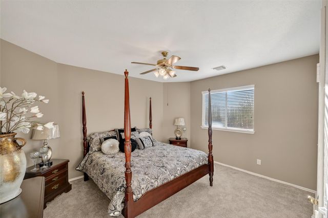 8502 Beacon Bend Lane, Pearland, TX 77584