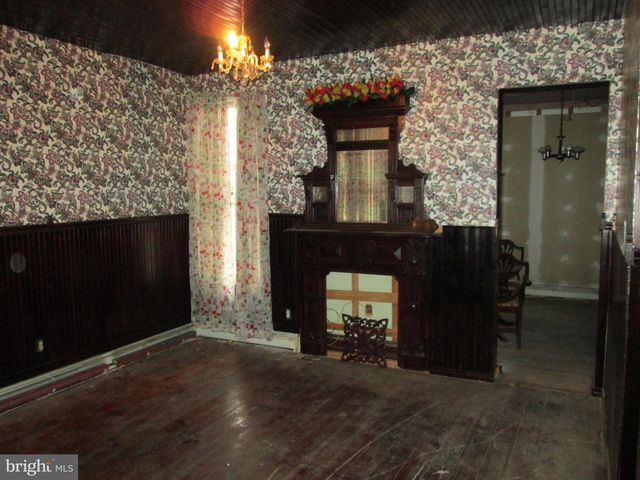 525 DOUGLASS ST, Reading, PA 19601