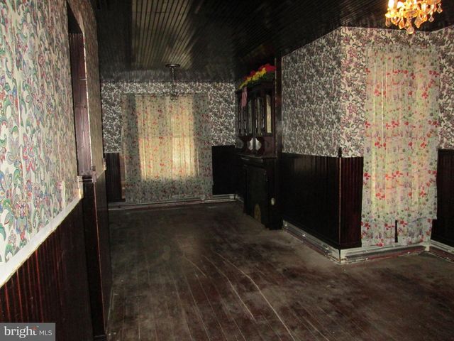 525 DOUGLASS ST, Reading, PA 19601