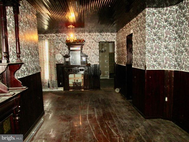 525 DOUGLASS ST, Reading, PA 19601