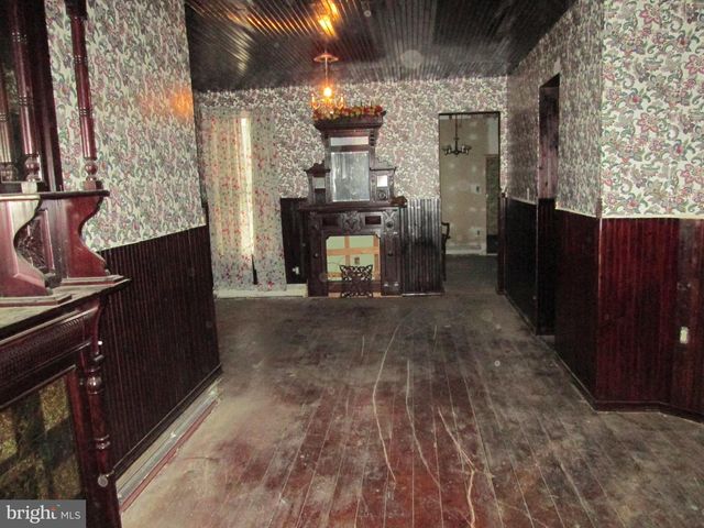 525 DOUGLASS ST, Reading, PA 19601