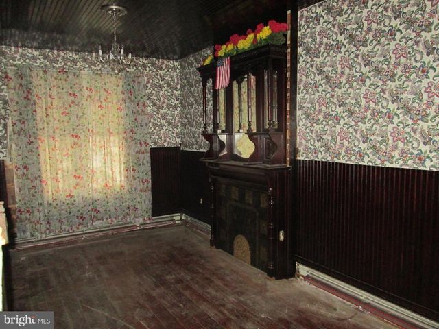 525 DOUGLASS ST, Reading, PA 19601