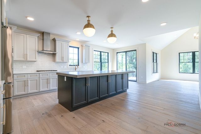 22110 W Casa Bella View, Kildeer, IL 60047