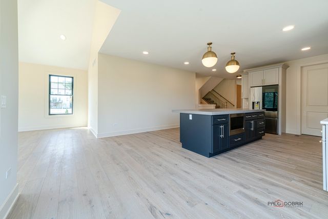 22110 W Casa Bella View, Kildeer, IL 60047