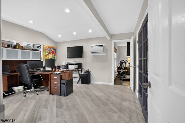 484 Fairton Dr, Monroe Twp., NJ 08831