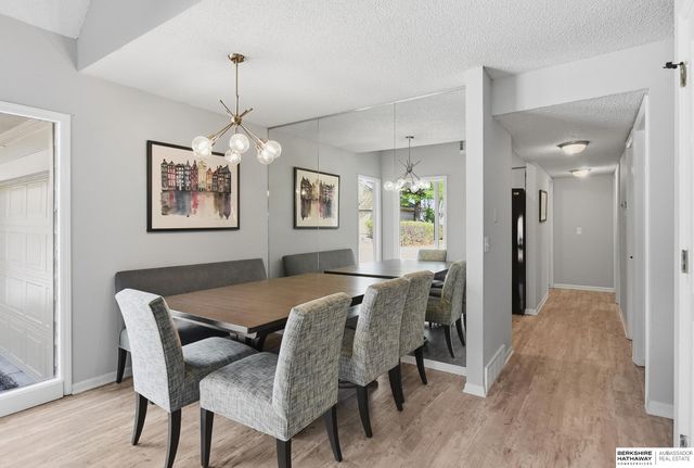 9630 Southby Plaza, Omaha, NE 68124