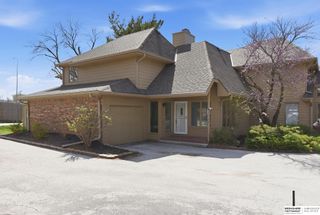 9630 Southby Plaza, Omaha, NE 68124