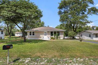 409 Edgewood Drive, Belleville, IL 62223