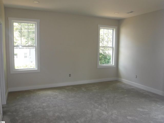 504 Greenlea Street, Spartanburg, SC 29306