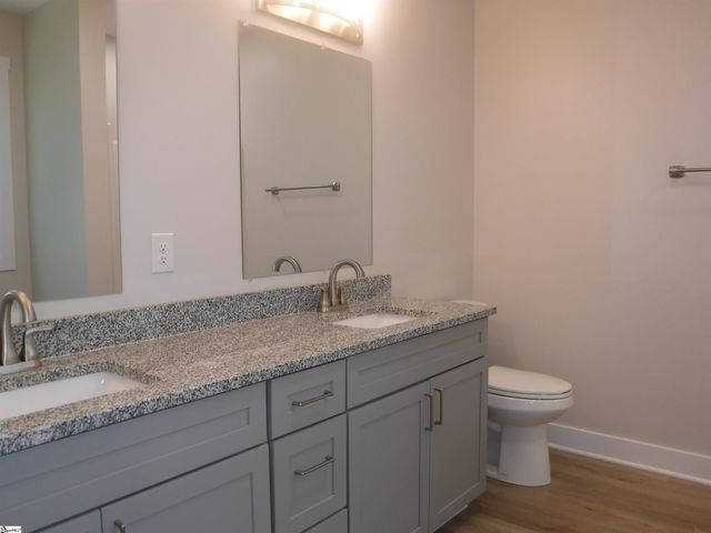 504 Greenlea Street, Spartanburg, SC 29306