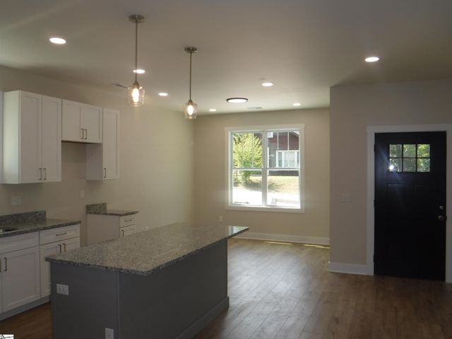 504 Greenlea Street, Spartanburg, SC 29306