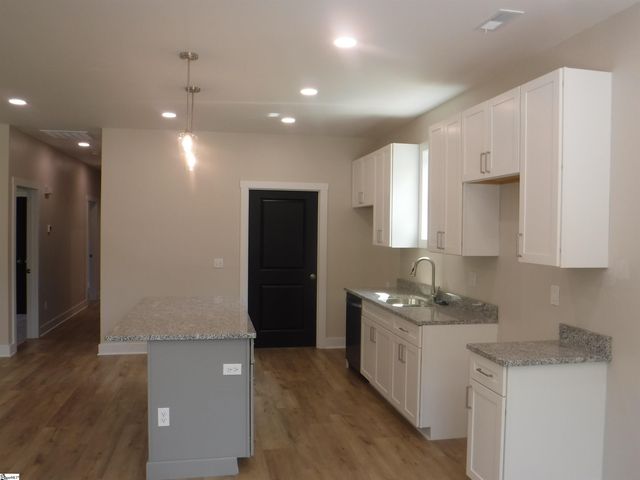 504 Greenlea Street, Spartanburg, SC 29306