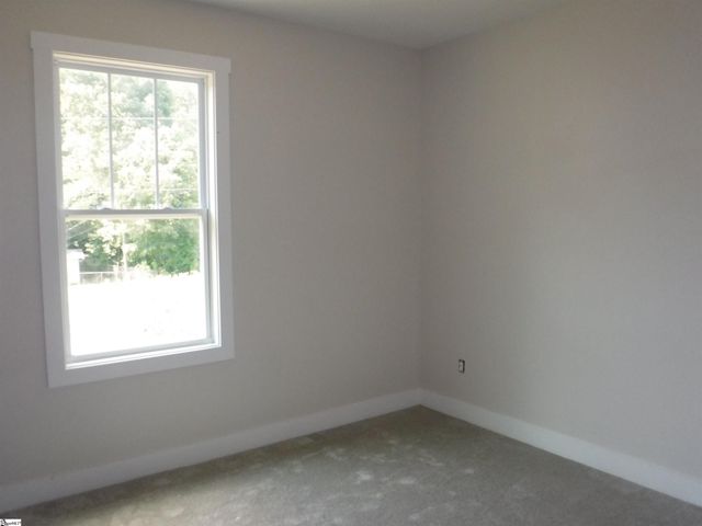 504 Greenlea Street, Spartanburg, SC 29306