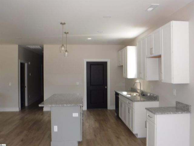 504 Greenlea Street, Spartanburg, SC 29306