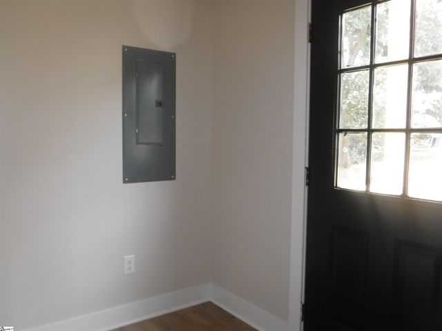 504 Greenlea Street, Spartanburg, SC 29306