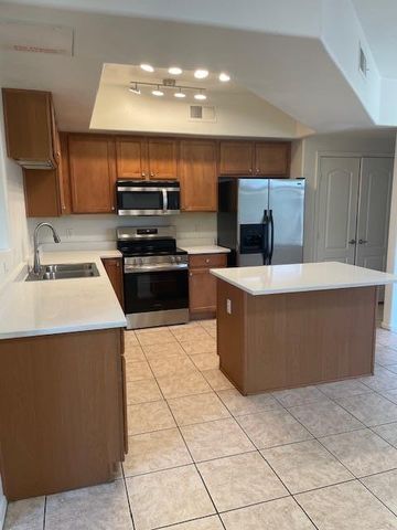 280 S Evergreen Road 1303, Tempe, AZ 85288