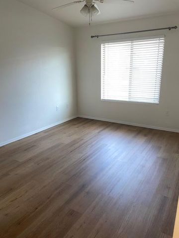 280 S Evergreen Road 1303, Tempe, AZ 85288