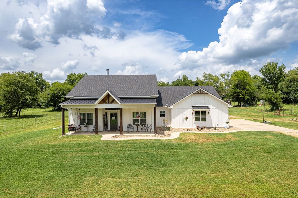 173 US Hwy 67 East, Mount Vernon, TX 75457