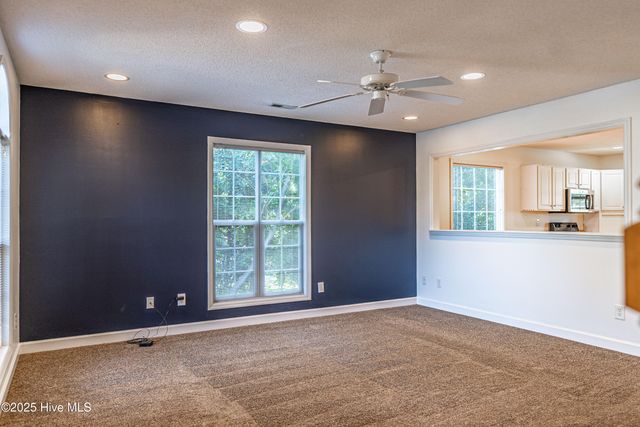 123 S Pine Street, Aberdeen, NC 28315