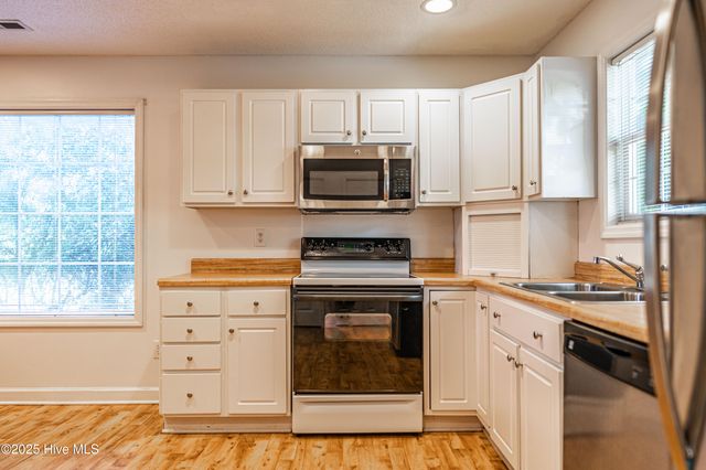 123 S Pine Street, Aberdeen, NC 28315