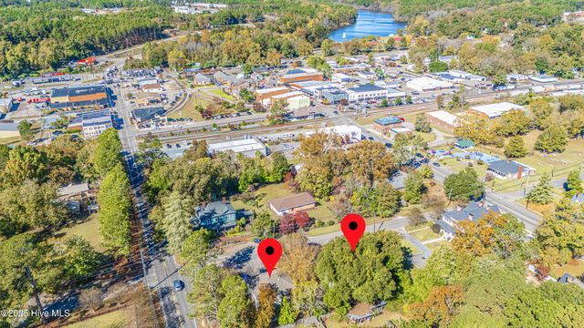 123 S Pine Street, Aberdeen, NC 28315