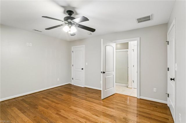 4497 Backwoods LN, Hayes, VA 23072