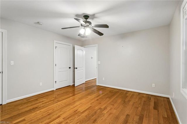 4497 Backwoods LN, Hayes, VA 23072