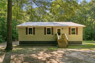4497 Backwoods LN, Hayes, VA 23072