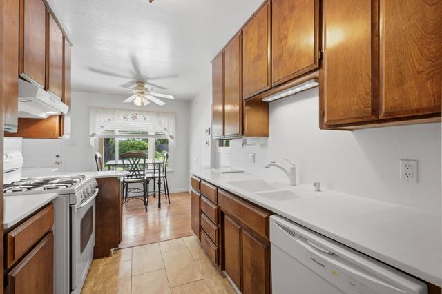 5732 San Ardo Way, North Highlands, CA 95660