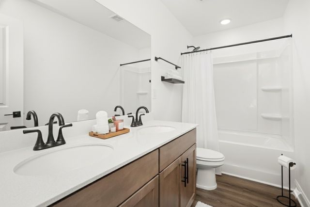 2323 Williamsport Landing, Columbia, TN 38401