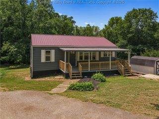 5285 Kelly Road, Cross Lanes, WV 25313