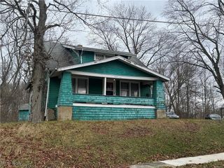 1003 Liberty Road, Youngstown, OH 44505