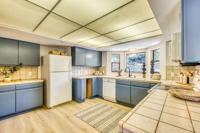 186 San Benancio Road, Salinas, CA 93908
