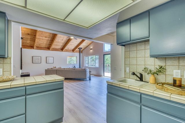 186 San Benancio Road, Salinas, CA 93908