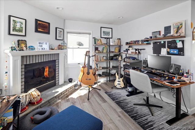 2 Violet Lane, Levittown, NY 11756