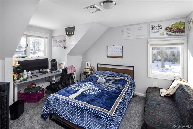 2 Violet Lane, Levittown, NY 11756