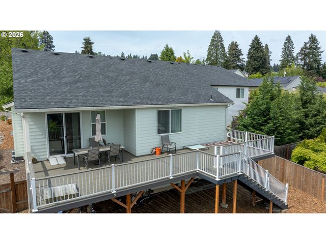 787 Sw ALDER St, Dundee, OR 97115