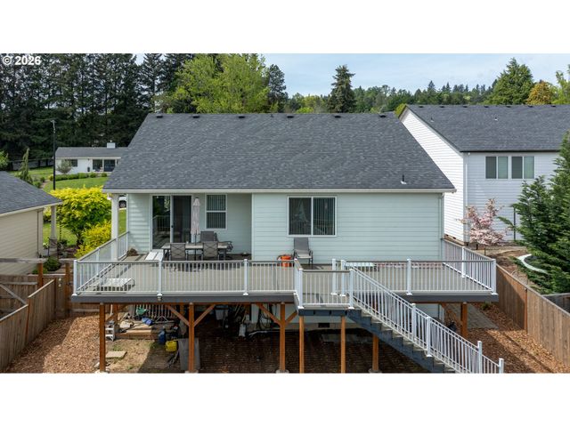 787 Sw ALDER St, Dundee, OR 97115