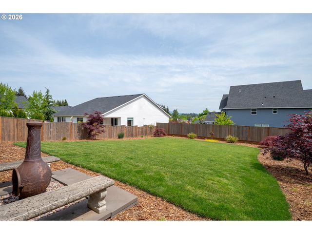 787 Sw ALDER St, Dundee, OR 97115