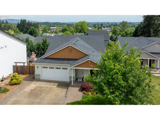 787 Sw ALDER St, Dundee, OR 97115