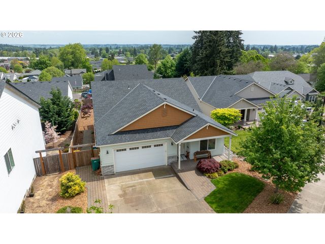 787 Sw ALDER St, Dundee, OR 97115