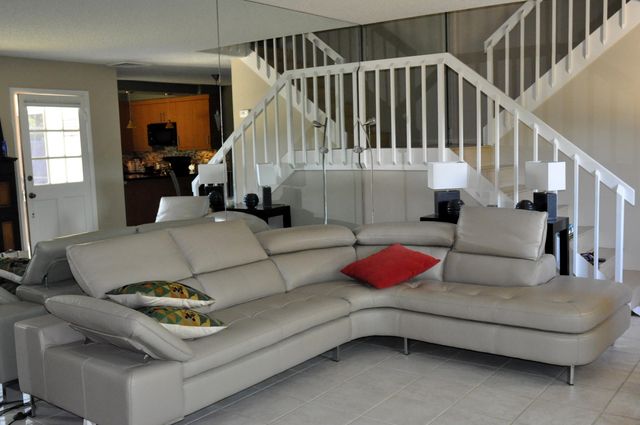 223 2nd Lane, Palm Beach Gardens, FL 33418