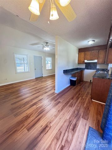 604 S Lorraine Street, Dallas, NC 28034