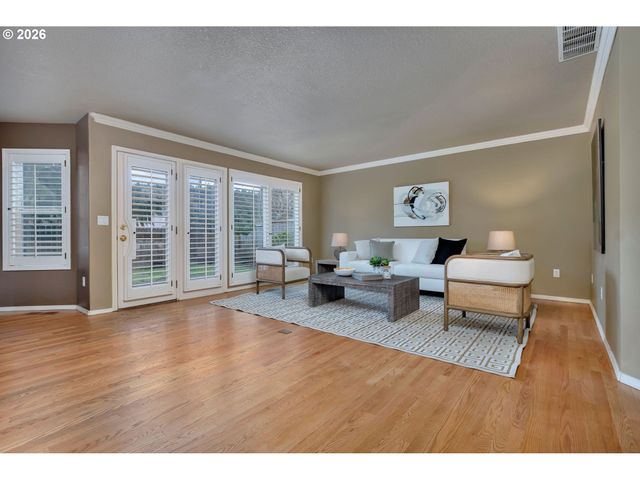 769 NICOLE Dr, West Linn, OR 97068