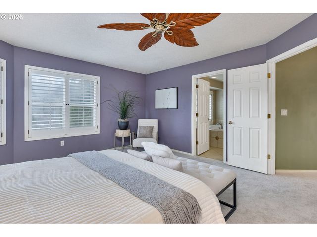 769 NICOLE Dr, West Linn, OR 97068