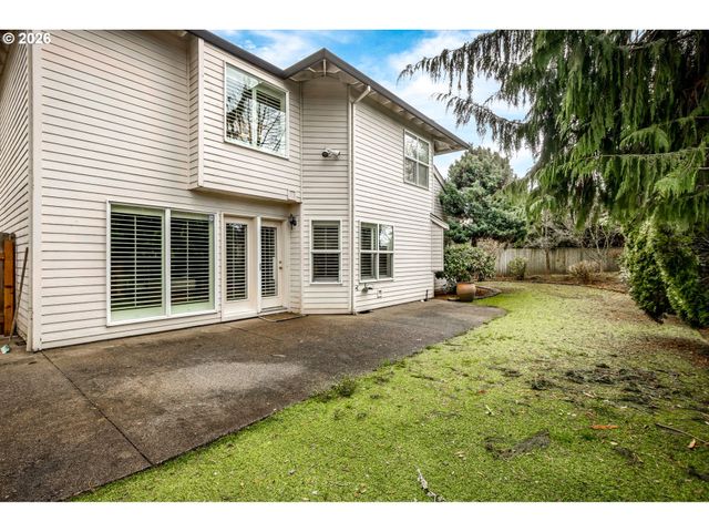 769 NICOLE Dr, West Linn, OR 97068