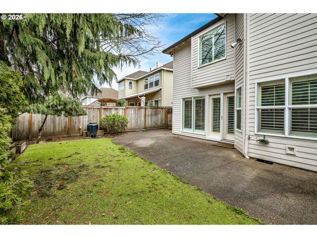 769 NICOLE Dr, West Linn, OR 97068