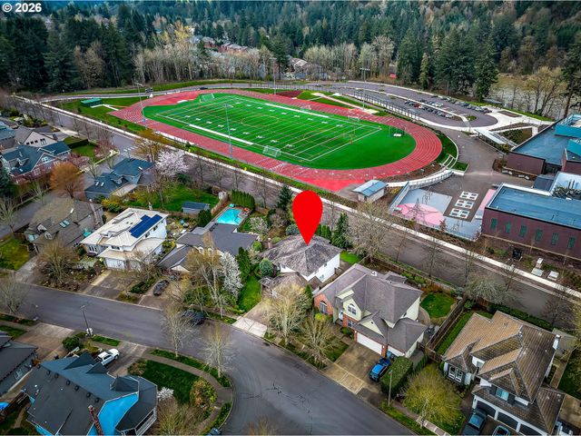 769 NICOLE Dr, West Linn, OR 97068