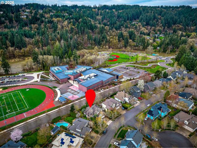 769 NICOLE Dr, West Linn, OR 97068